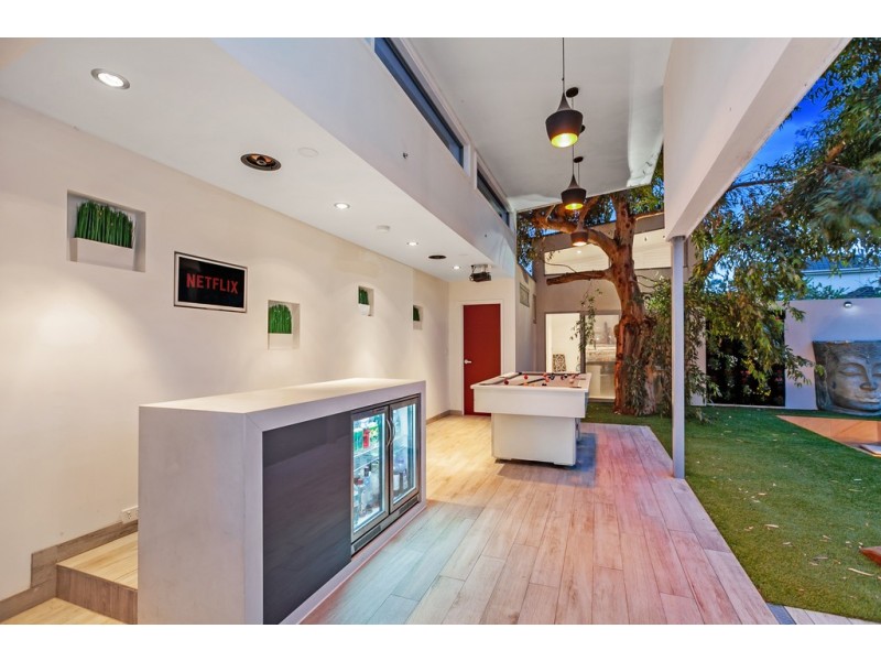 12 Parkhaven Avenue, Kingsbury VIC 3083