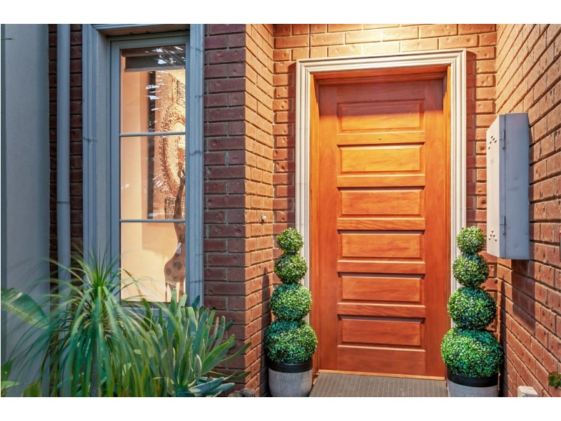 12 Parkhaven Avenue, Kingsbury VIC 3083