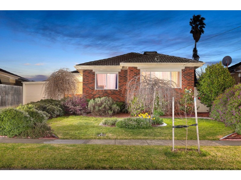 109 Casey Drive, Lalor VIC 3075