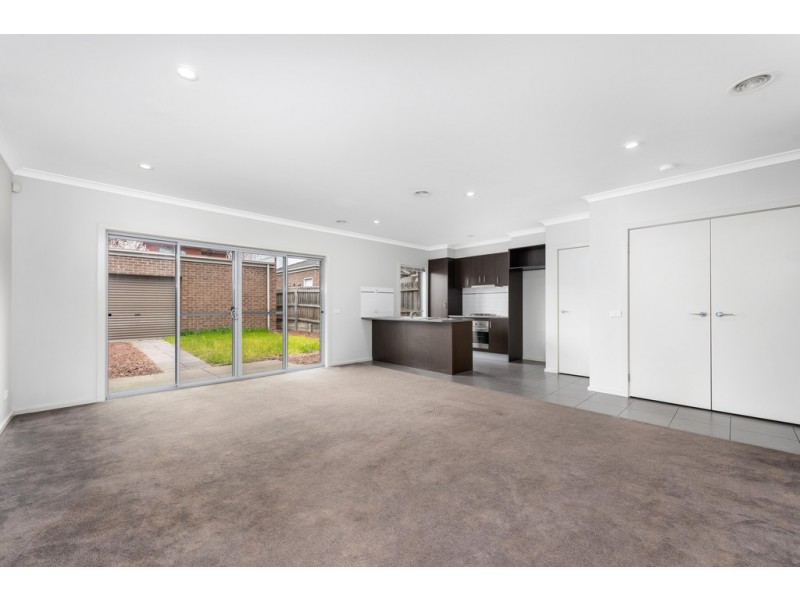 11 Newland Walk, Mernda VIC 3754