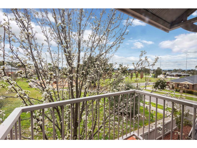 11 Newland Walk, Mernda VIC 3754