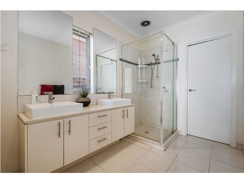 19 Queens Gardens, Bundoora VIC 3083