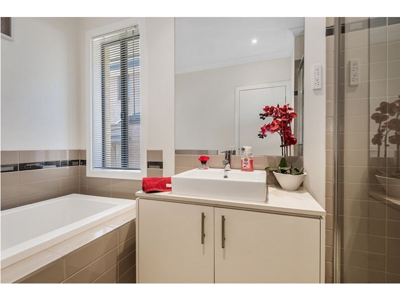 19 Queens Gardens, Bundoora VIC 3083