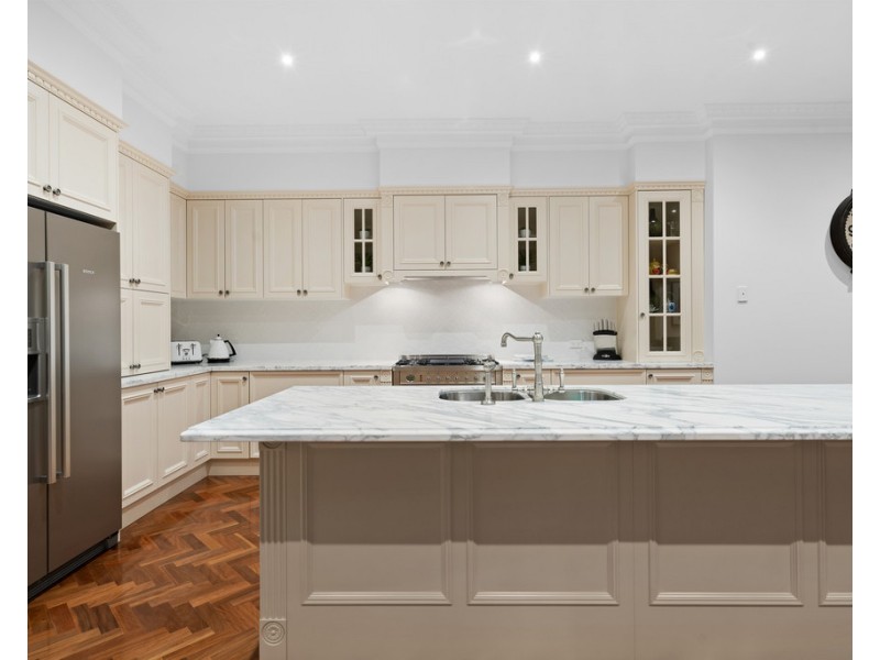 52 Hughes Circuit, Bundoora VIC 3083