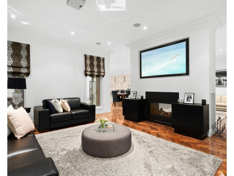 52 Hughes Circuit, Bundoora VIC 3083