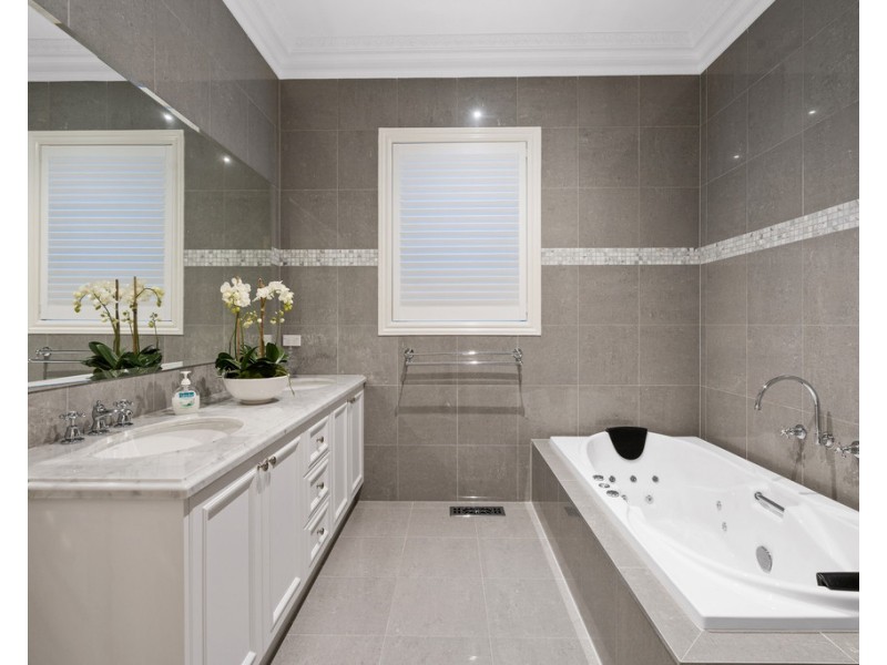 52 Hughes Circuit, Bundoora VIC 3083