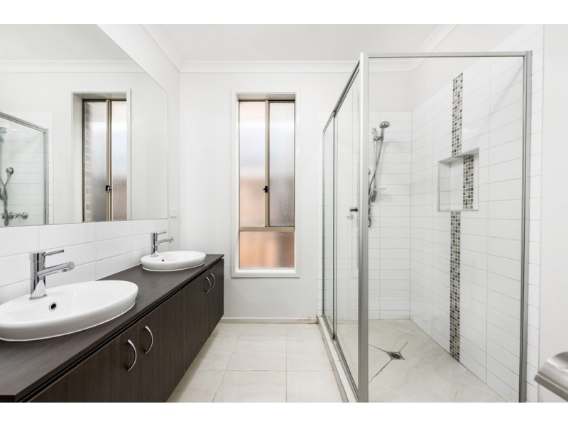 25 Bower Way, Doreen VIC 3754