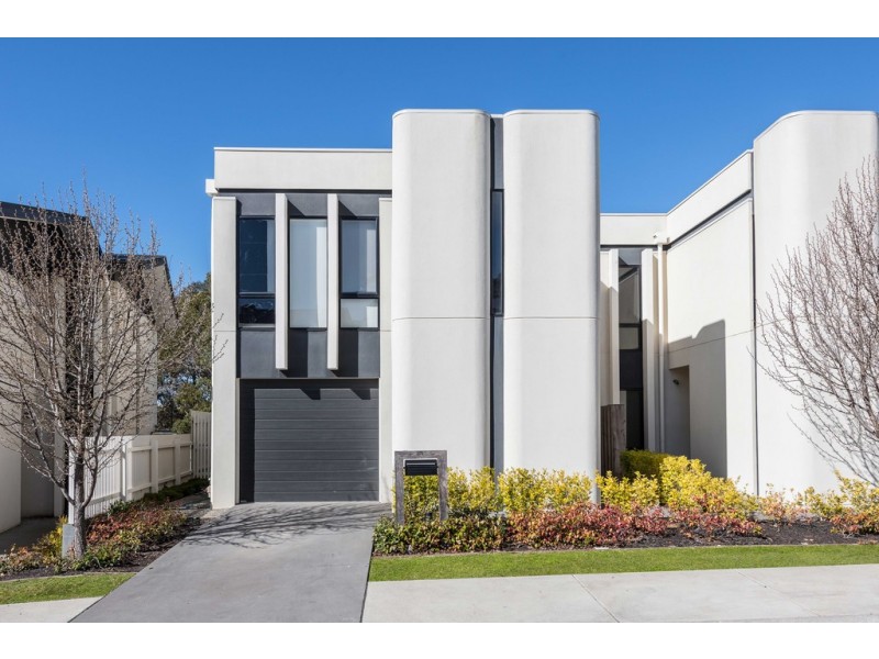 19 Greenwich Crescent, Bundoora VIC 3083