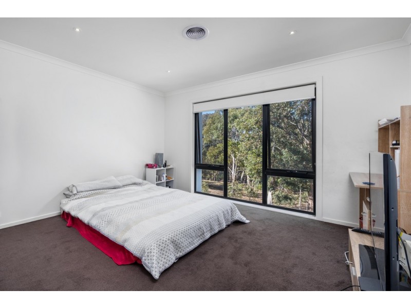 19 Greenwich Crescent, Bundoora VIC 3083