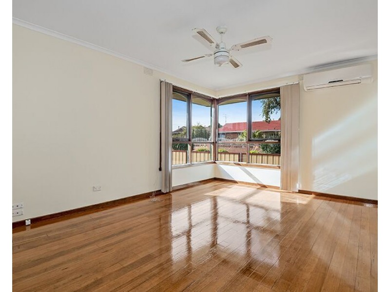 77 Cabernet Crescent, Bundoora VIC 3083