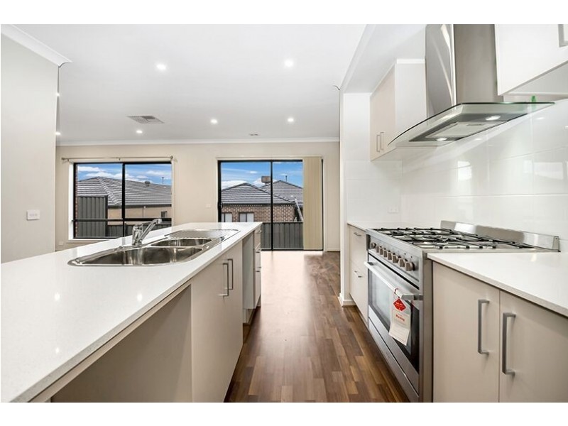 9 Dogwood Way, Mernda VIC 3754