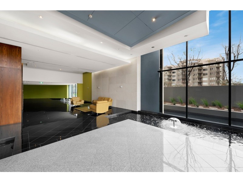 G05/19 Queens Road, Melbourne VIC 3004