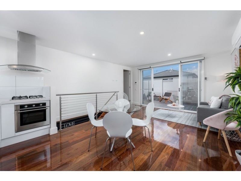 1/13 Erskine Avenue, Reservoir VIC 3073