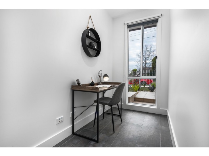 1/13 Erskine Avenue, Reservoir VIC 3073