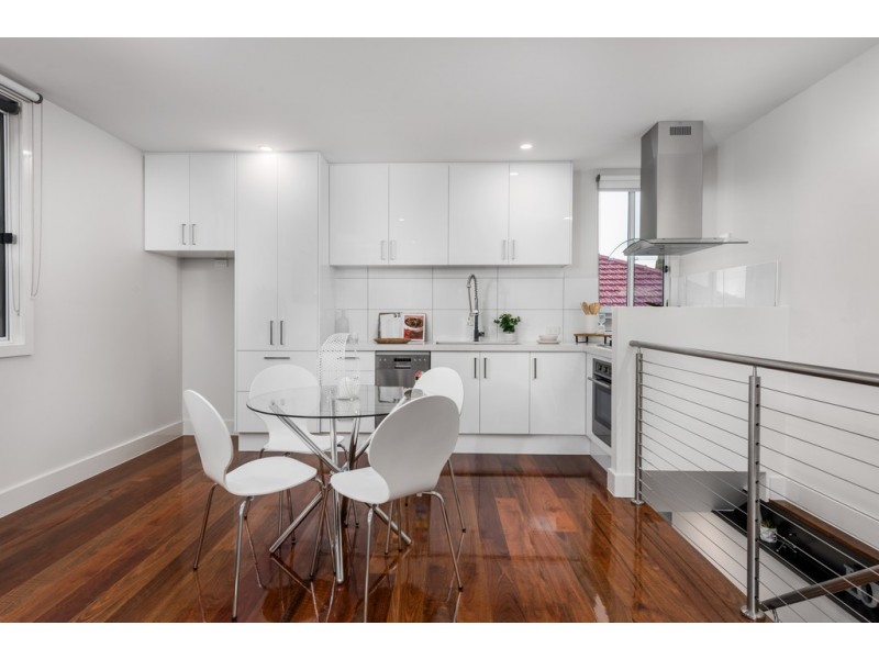 1/13 Erskine Avenue, Reservoir VIC 3073