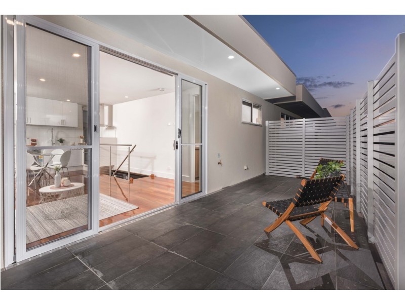 1/13 Erskine Avenue, Reservoir VIC 3073