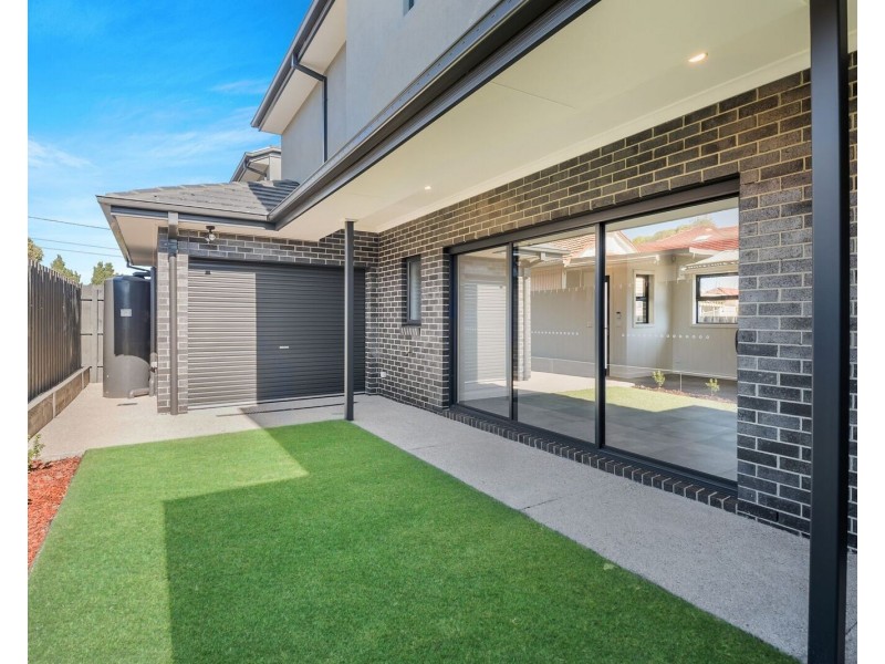 2/28 York Street, Reservoir VIC 3073
