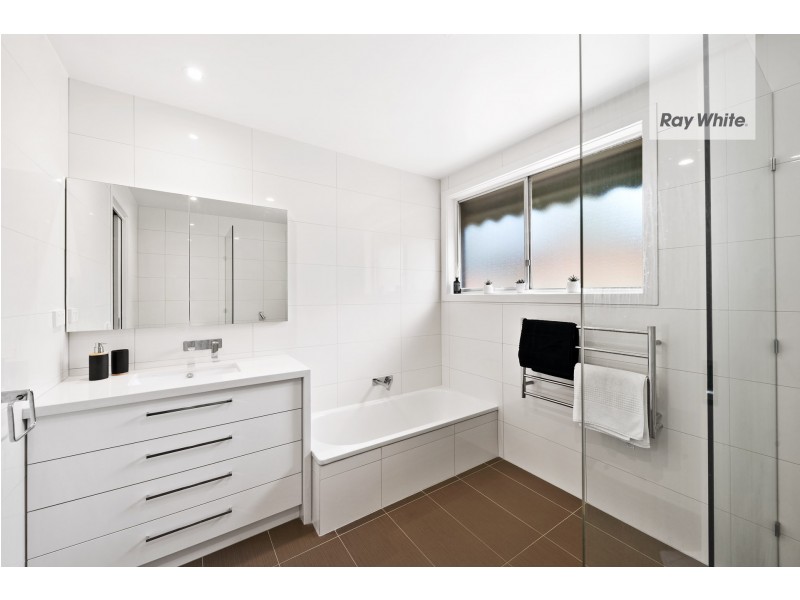 187 Greenwood Drive, Bundoora VIC 3083