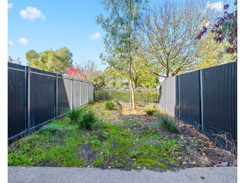 42 Zenith Rise, Bundoora VIC 3083