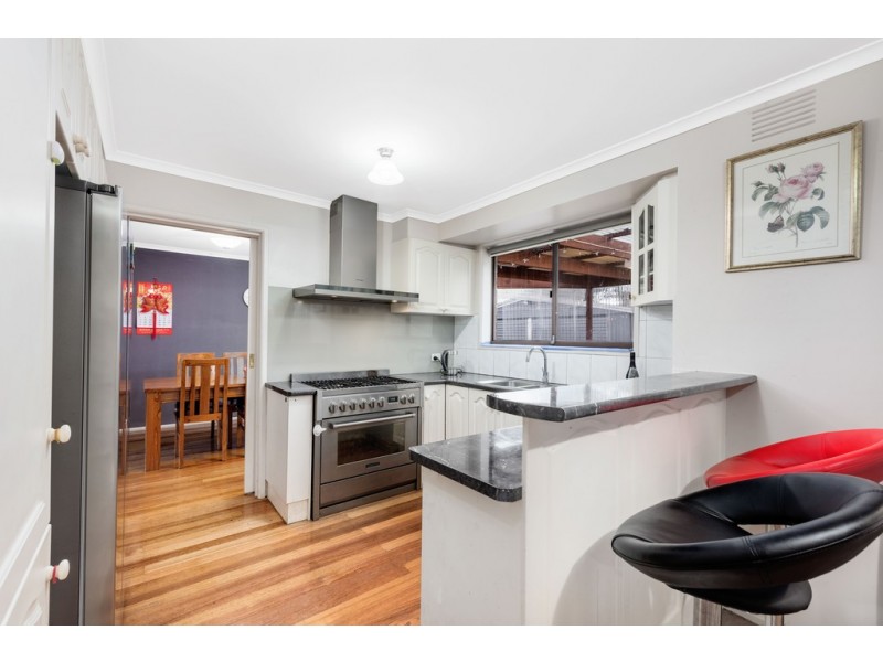 4 Gloaming Court, Mill Park VIC 3082