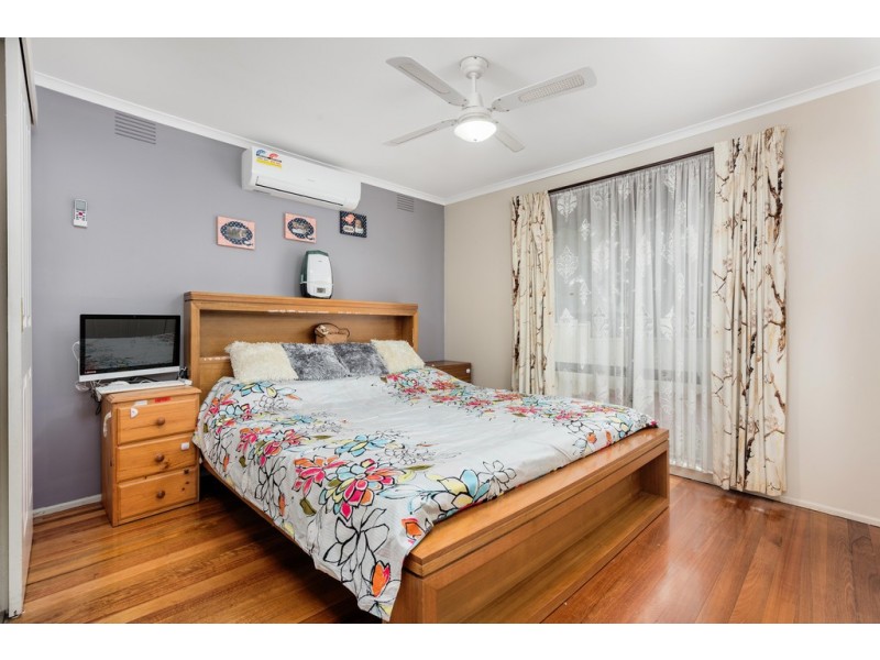 4 Gloaming Court, Mill Park VIC 3082