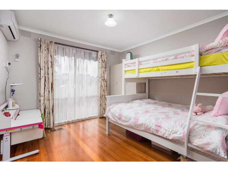 4 Gloaming Court, Mill Park VIC 3082