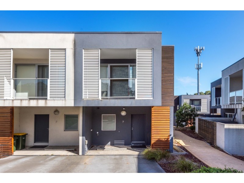 7 Poinsettia Court, Bundoora VIC 3083