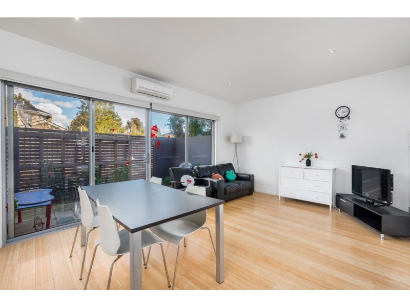 27 Waxflower Crescent, Bundoora VIC 3083