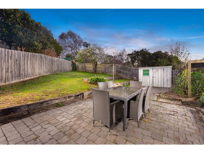 22 Busst Drive, Watsonia North VIC 3087