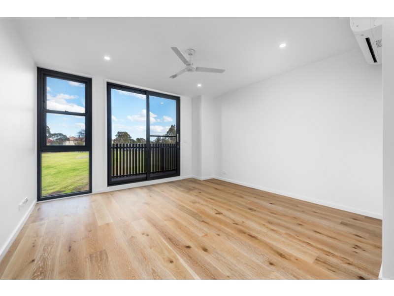 18 Nova Circuit, Bundoora VIC 3083