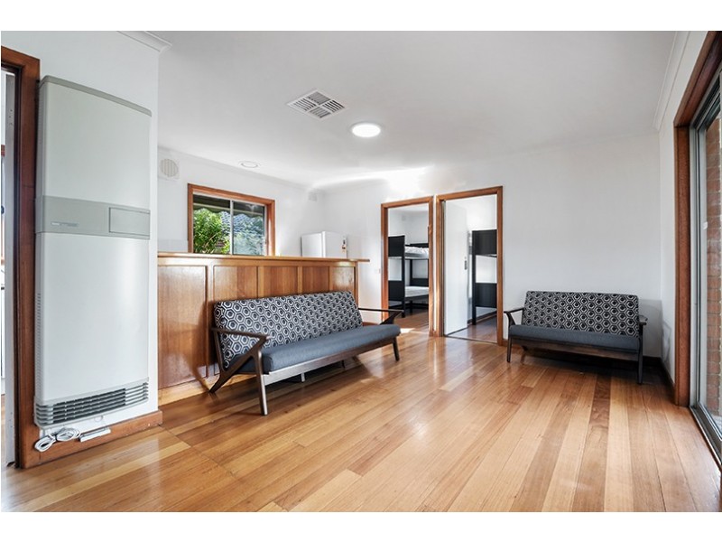 2 Clunes Street, Kingsbury VIC 3083