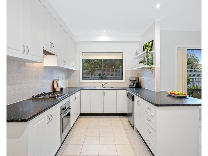 10/2 Shoalhaven Street, Bundoora VIC 3083