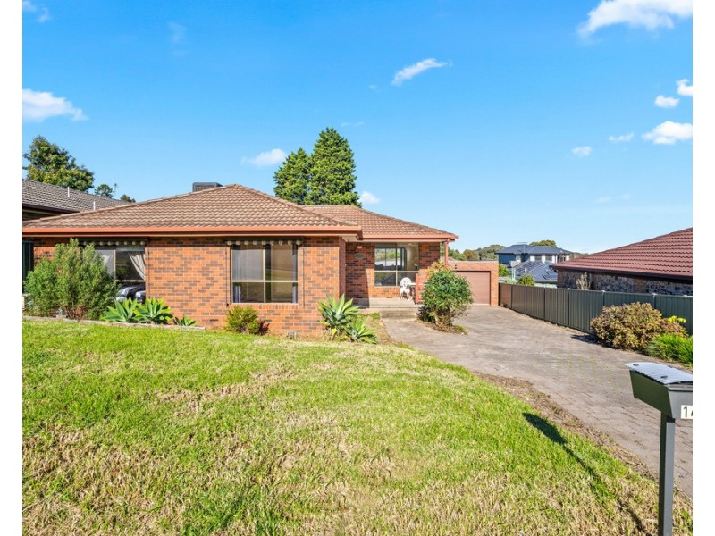 14 Blackman Avenue, Mill Park VIC 3082