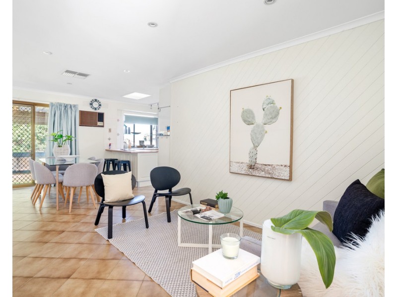 14 Blackman Avenue, Mill Park VIC 3082