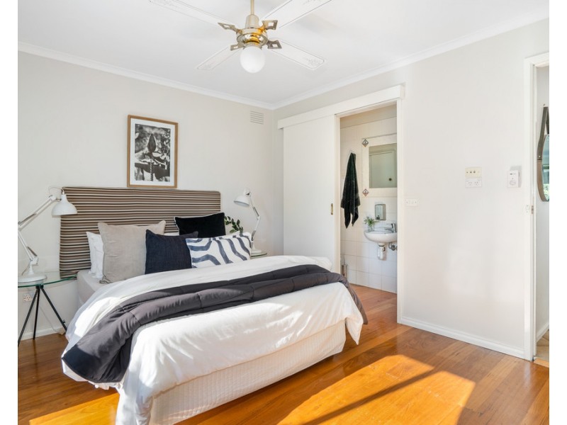 14 Blackman Avenue, Mill Park VIC 3082