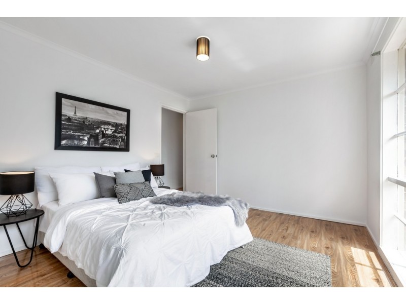 10 Wenden Road, Mill Park VIC 3082