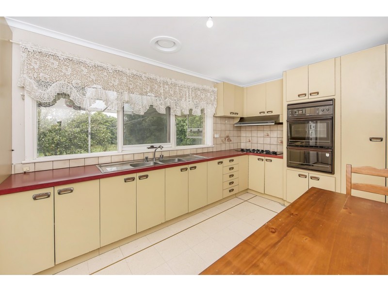 9 St Johns Court, Reservoir VIC 3073
