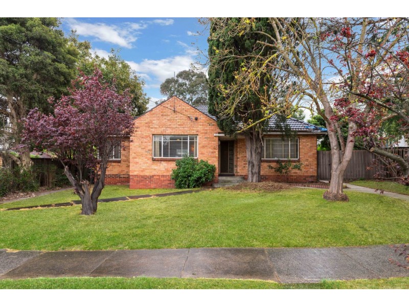 30 Station Road, Rosanna VIC 3084