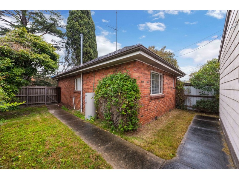 30 Station Road, Rosanna VIC 3084