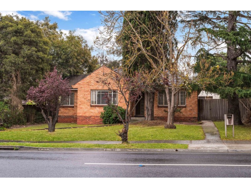 30 Station Road, Rosanna VIC 3084