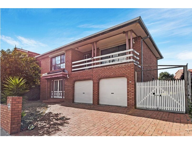 14 Cunningham Drive, Mill Park VIC 3082