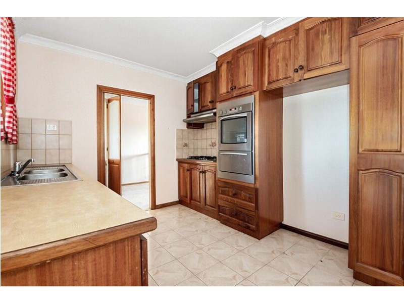 14 Cunningham Drive, Mill Park VIC 3082