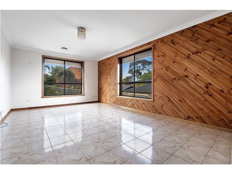 14 Cunningham Drive, Mill Park VIC 3082