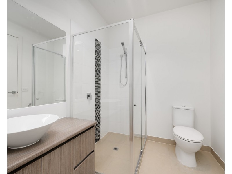 2/70 Noorong Avenue, Bundoora VIC 3083