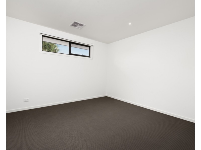 2/70 Noorong Avenue, Bundoora VIC 3083