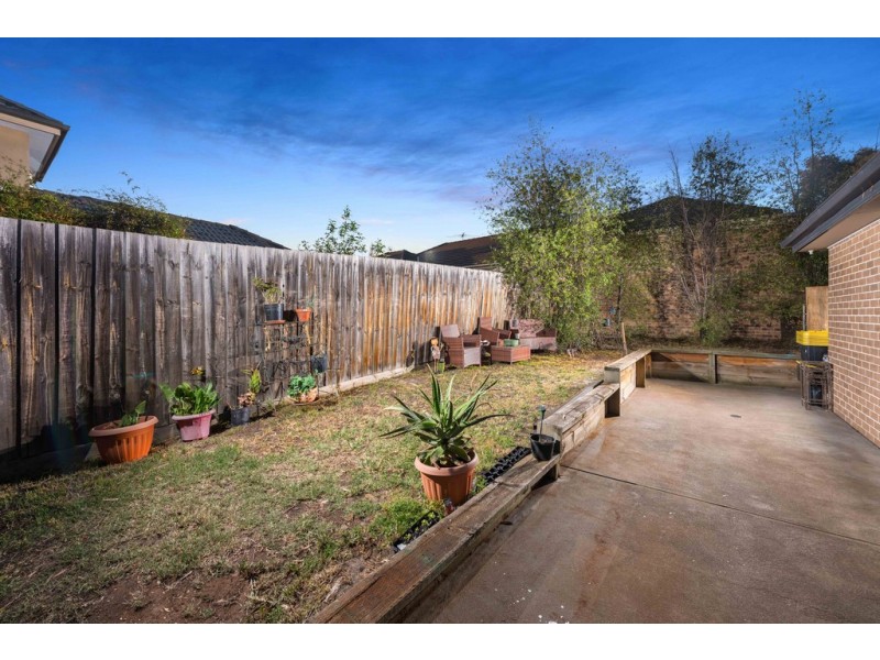 213 The Lakes Boulevard, South Morang VIC 3752