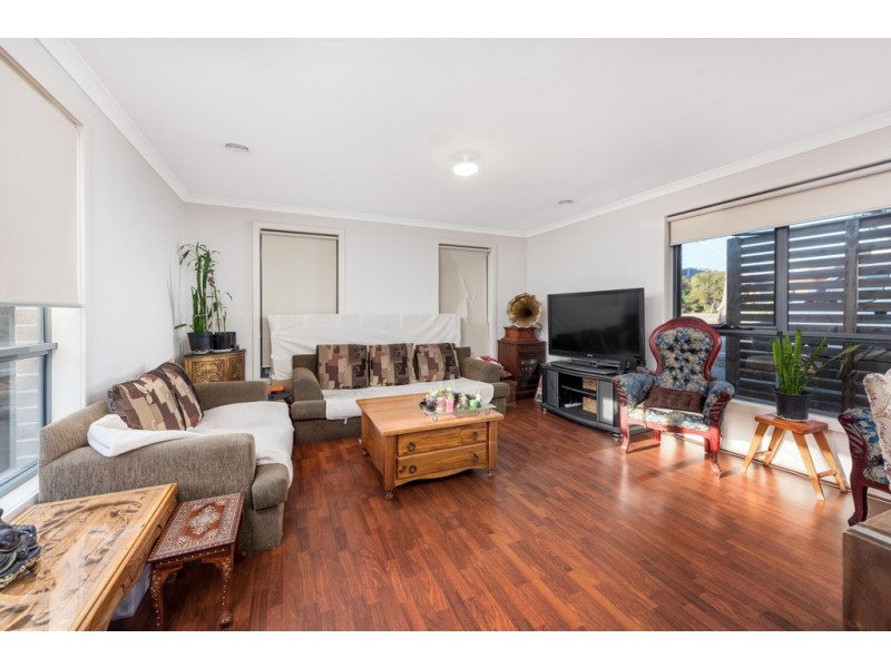 213 The Lakes Boulevard, South Morang VIC 3752