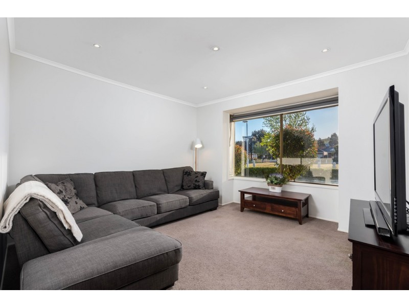 12 Nivea Terrace, South Morang VIC 3752