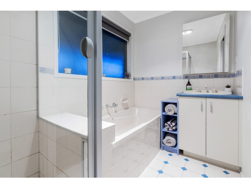 12 Nivea Terrace, South Morang VIC 3752
