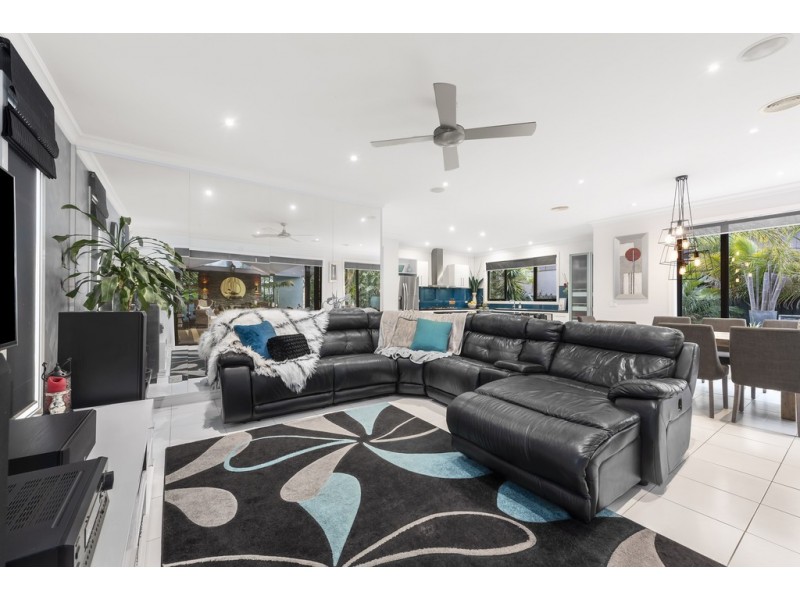 12 Grand Avenue, Macleod VIC 3085